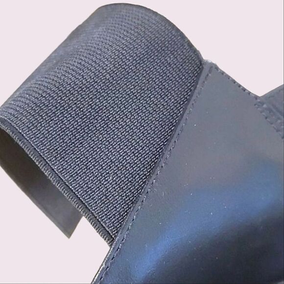 Adrienne Vittadini Strappy Black Leather Sandals size 9.5 - Picture 12 of 12